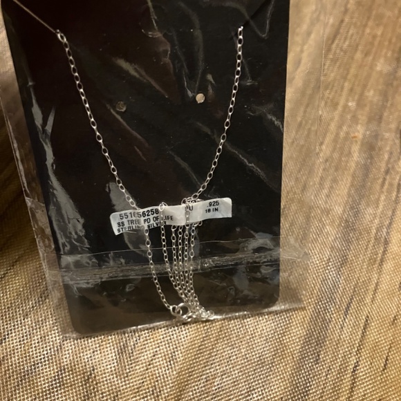 🍀925 STERLING SILVER TREE OF LIFE NECKLACE WITH 18" CHAIN☘️ - Picture 7 of 8